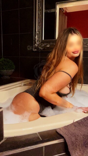 www.adarose.com.au